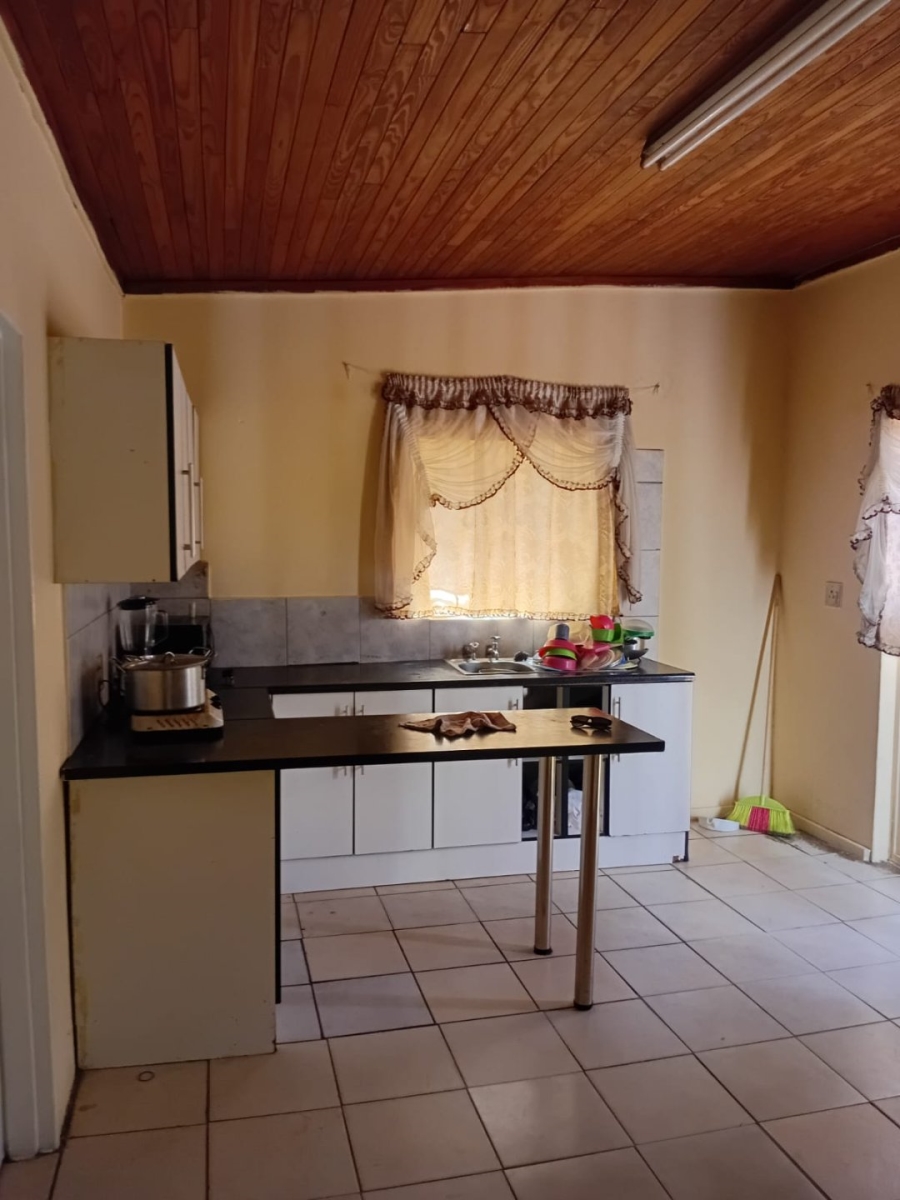 5 Bedroom Property for Sale in Ficksburg Free State